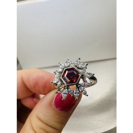 Ring Bomb Party Sz8 RBP Flower W/ Red Hexagon Gem Rhodium P Band *Missing A Gem*