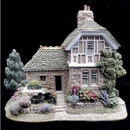Lilliput Lane Bobby Blue Cottage Collectable Vintage Ornament