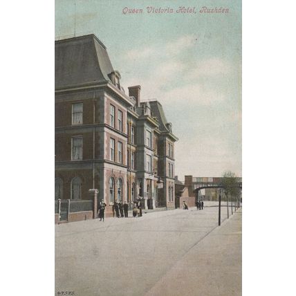 Queen Victoria Hotel Rushden Northamptonshire Old Postcard