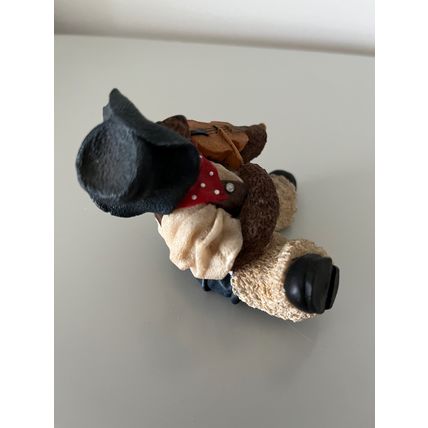 BEAR PLAYNG VIOLIN FIGURE (SMALL WORLD)