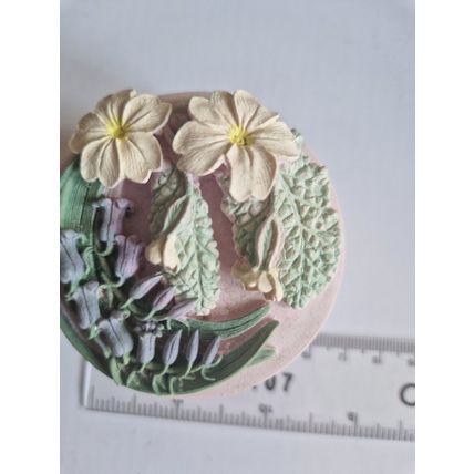 VINTAGE BLUEBELL SOAPSTONE TRINCKET BOX 5.5CM