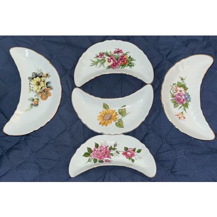 RARE VINTAGE ANTIQUE PORCELAIN CRESENT MOON W/GOLD TRIM SET OF 5 MADE IN JAPAN