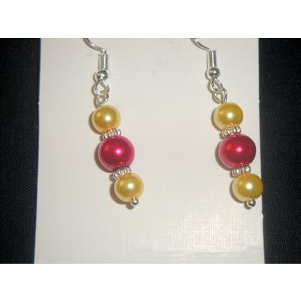 Clotted cream & bright crimson small light dang earrings