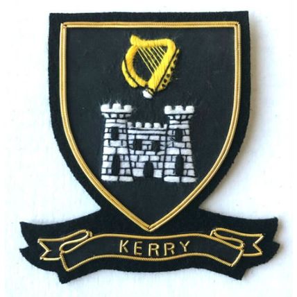 HAND EMBROIDERED IRISH COUNTY - KERRY - COLLECTORS HERITAGE ITEM TO BUY CP MADE
