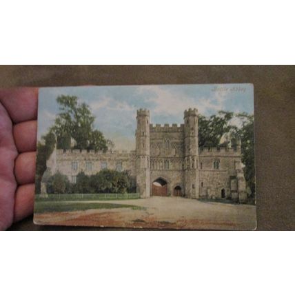 1904 fr Valentines series Postcard - Gateway, Battle Abbey - Hastings, Sussex