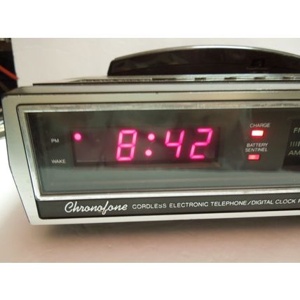 Radio Shack Chronofone cordless electronic telephone digital clock radio ET-380