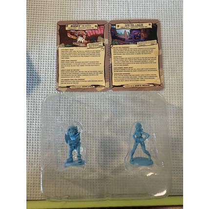 Murder Hobo 32mm Gaming Miniatures Roddy and Spectra Two Pack Blue Tracker