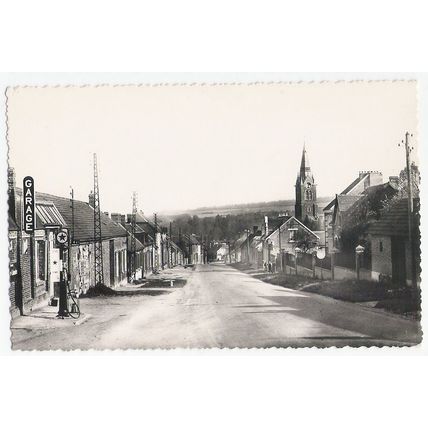 80 - Pierrepont sur Avre - Grand Rue - Les haut du village