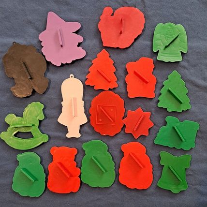 Vintage LOT 17 COOKIE CUTTERS Plastic Halloween Christmas Thanksgiving Train