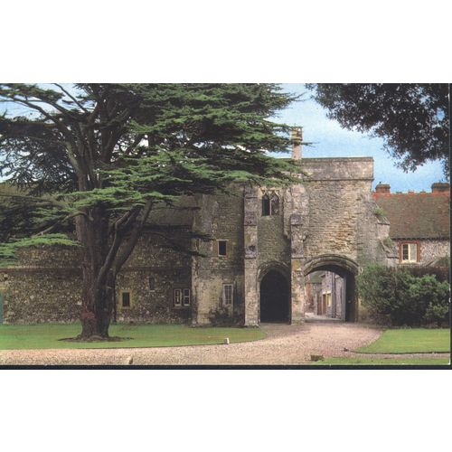 Vintage GB PC 1971 - Gateway To The Bishop's Palace, Chichester, Sussex