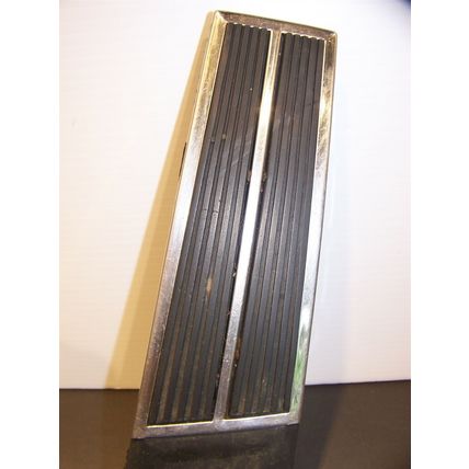1965 1966 CHRYSLER NEWPORT GAS ACCELERATOR PEDAL & DRESS UP TRIM NEW YORKER 300