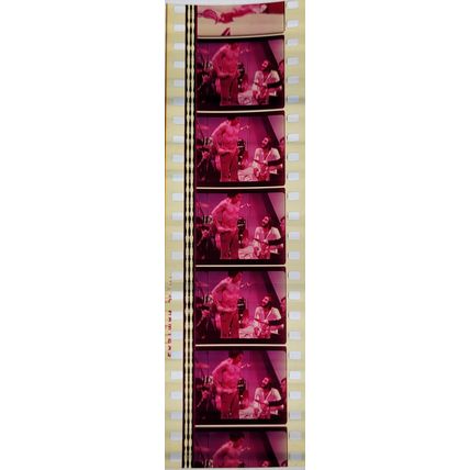 Pk GEB - W - MIX - d 0103Y . 1 STRIP OF 5 - 35MM FILM CELLS. ( WHO )