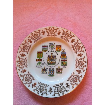 Collectible Plate, Coats of Arms & Emblems of Canada, Bone China with Gold Trim