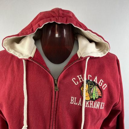 Chicago Blackhawks Old Time Hockey Embroidered Sewn Patch Hoodie Sweatshirt Med