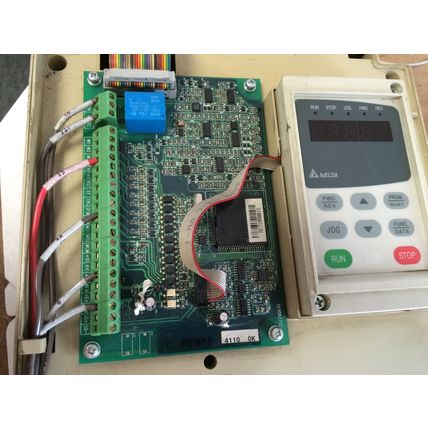 DELTA VFD110A43A DRIVE,3PH,3811083702,15 HP, 380-480V (NO FRONT COVER),TB