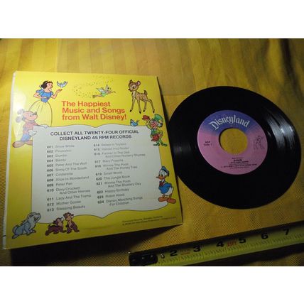 DISNEYLAND BAMBI 1975 45 RPM RECORD!!! $15.00 Shipped!! This mid 70's 45 RPM,,,