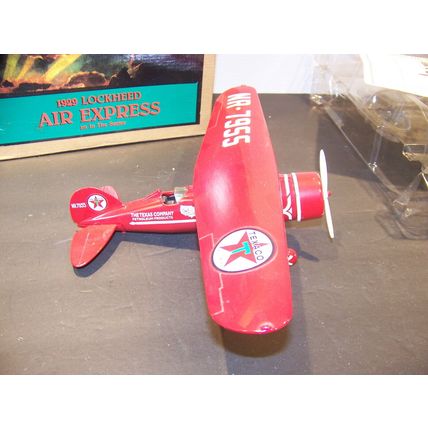 WINGS OF TEXACO 1929 LOCKHEED AIR EXPRESS DIE CAST COIN BANK AIRPLANE