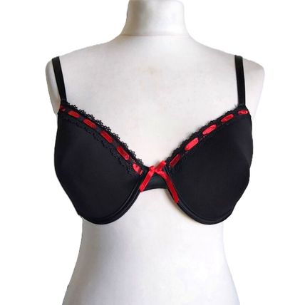 T-Shirt Bra black red Sexy padded lace lingerie 36C underwired 80C