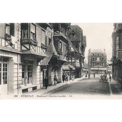 76 -ÉTRETAT - Boulevard Charles-Lourdel