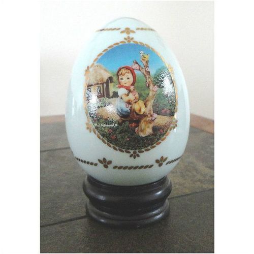 Porcelain egg Apple Tree Girl 1994 M. I. Hummel Danbury Mint vintage collectible