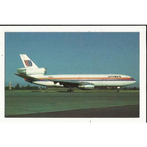 Aviation UNITED AIRLINES DC10-10 Postcard by AeroGem (0714)