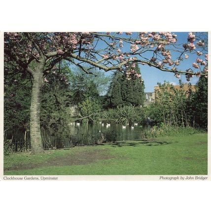 Clockhouse Gardens Upminster Hornchurch Essex Postcard