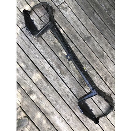 Land Rover LR2 LR022102 OEM Radiator Core Support Code 820 Santorini Black