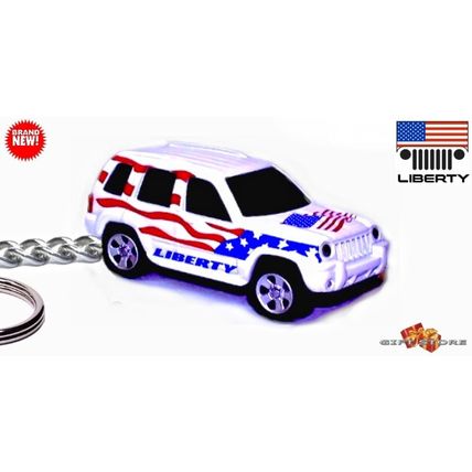 VERY RARE KEYCHAIN WHITE JEEP LIBERTY