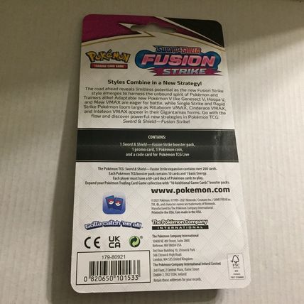 New Pokemon Holo Blitzle Fusion Strike Blister Pack + Coin