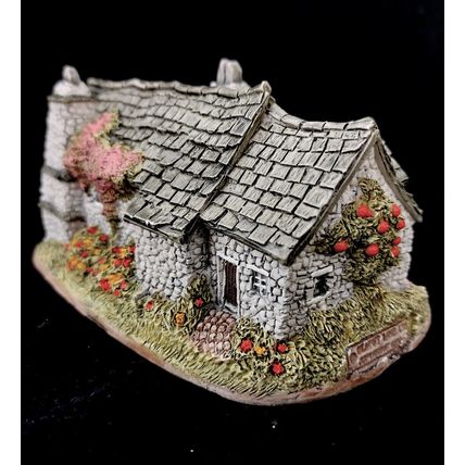 Lilliput Lane Tintagel Cottage Vintage Ornament