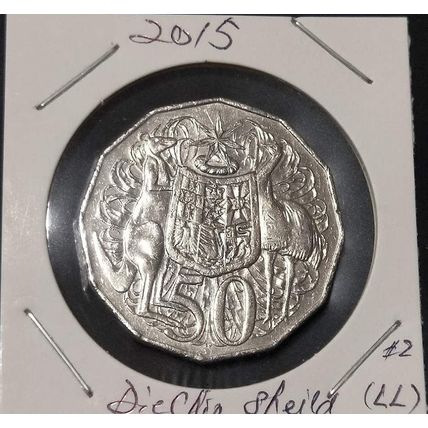 Australia 2015 50c Coat of Arms 'Die Chips around Shield' Variety - Circulated