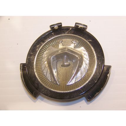 1978 1979 CHRYSLER IMPERIAL HUBCAP EMBLEM OEM