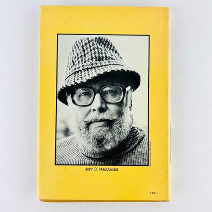 John D MacDonald - Cinnamon Skin Hardcover BCE Edition Book