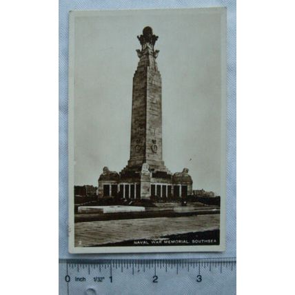 vintage postcard Naval Memorial, portsmouth ref.3