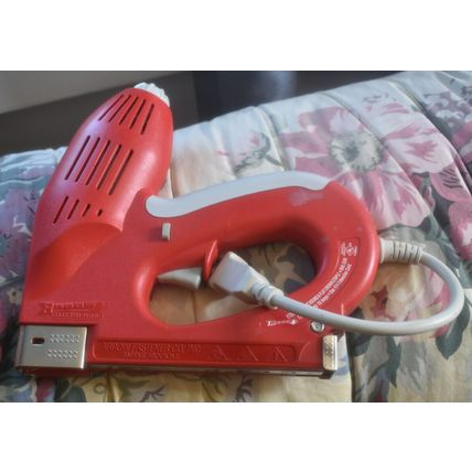 Arrow Electro-Matic Staple Nail Gun120 volts ET2025 ROUND & FLAT STAPLES 10AMP