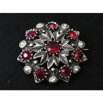 VINTAGE 1970-s Large Pewter Silvertone & Red Rhinestone Floral Cluster BROOCH.