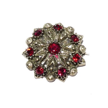VINTAGE 1970-s Large Pewter Silvertone & Red Rhinestone Floral Cluster BROOCH.