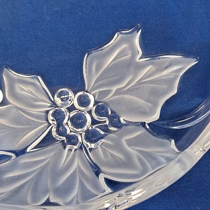 Mikasa CHRISTMAS BLOOM Glass SWEET DISH Plate Frosted Poinsettia Candy Nut Bowl
