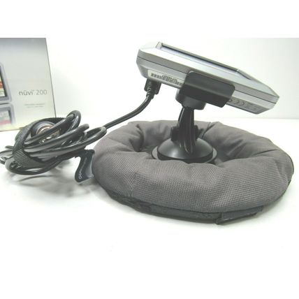 Garmin nüvi 200 GPS Navigation Car Charger Dash Mount Travel Case BUNDLE WORKS