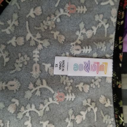 LLR Classic T + XS + Dark Floral