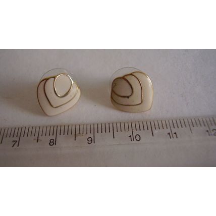 Vintage Earrings Cream Enamel Peardrop Pierced Retro 1970's Studs