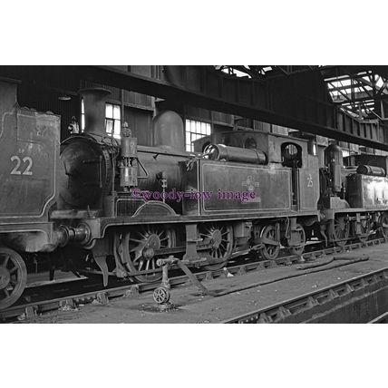 pu2021 - Engine Godshill No.25, at Ryde St.John's Road Shed - print 6x4