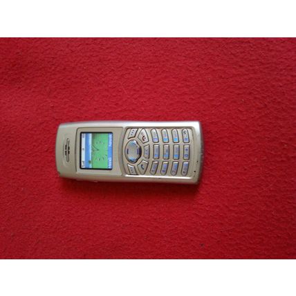 Samsung c100 phone for sale all defective!