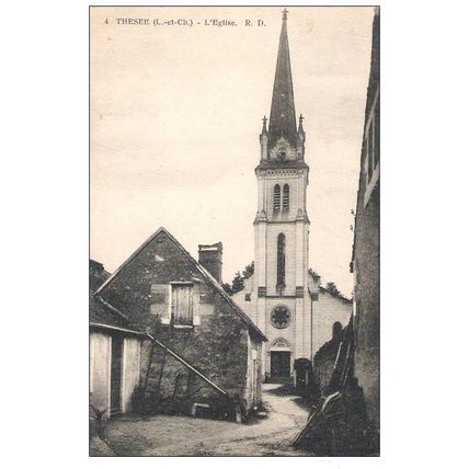 41 - Thésée - L`Église et la rue adjacente