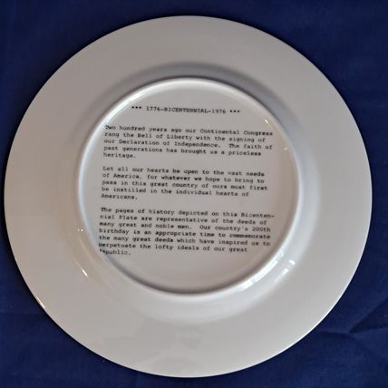 BICENTENNIAL Collectors PLATE 1776-1976 Liberty Bell In God We Trust USA Gold Tr