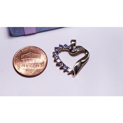 Estate .44cttw Natural Tazanite/Diamond Polished 10Kt Y/Gold Heart Pendant#22496