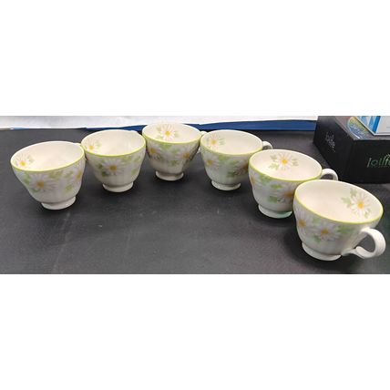 6 Rare Mint Mikasa Country Classics Yellow Daisy Flower Panorama Coffee Tea Cups