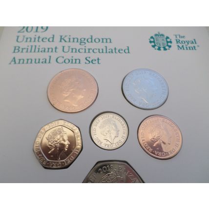 2019 - ROYAL MINT - UK- BRILLIANT UNCIRCULATED - ANNUAL 13 COIN SET.