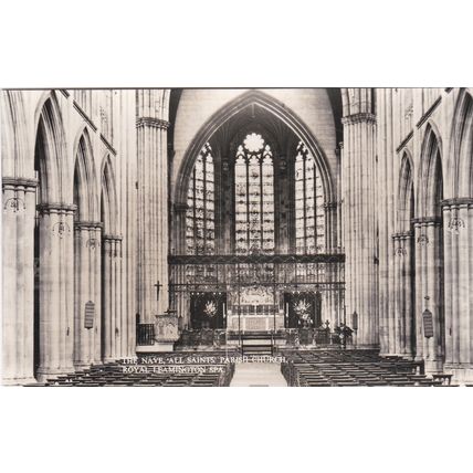 EC880 ROYAL LEAMINGTON SPA - ALL SAINTS PARISH CHURCH INTERIOR . R/P POSTCARD