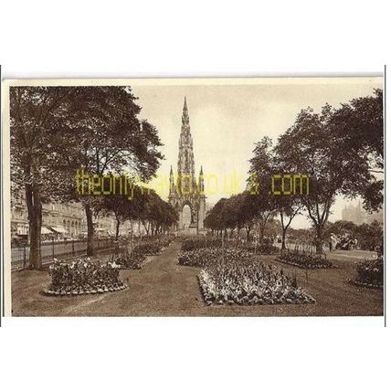 PRINCES STREET, GARDENS & SCOTT MON, EDINBURGH, SCOTLAND, Postcard, 1920s